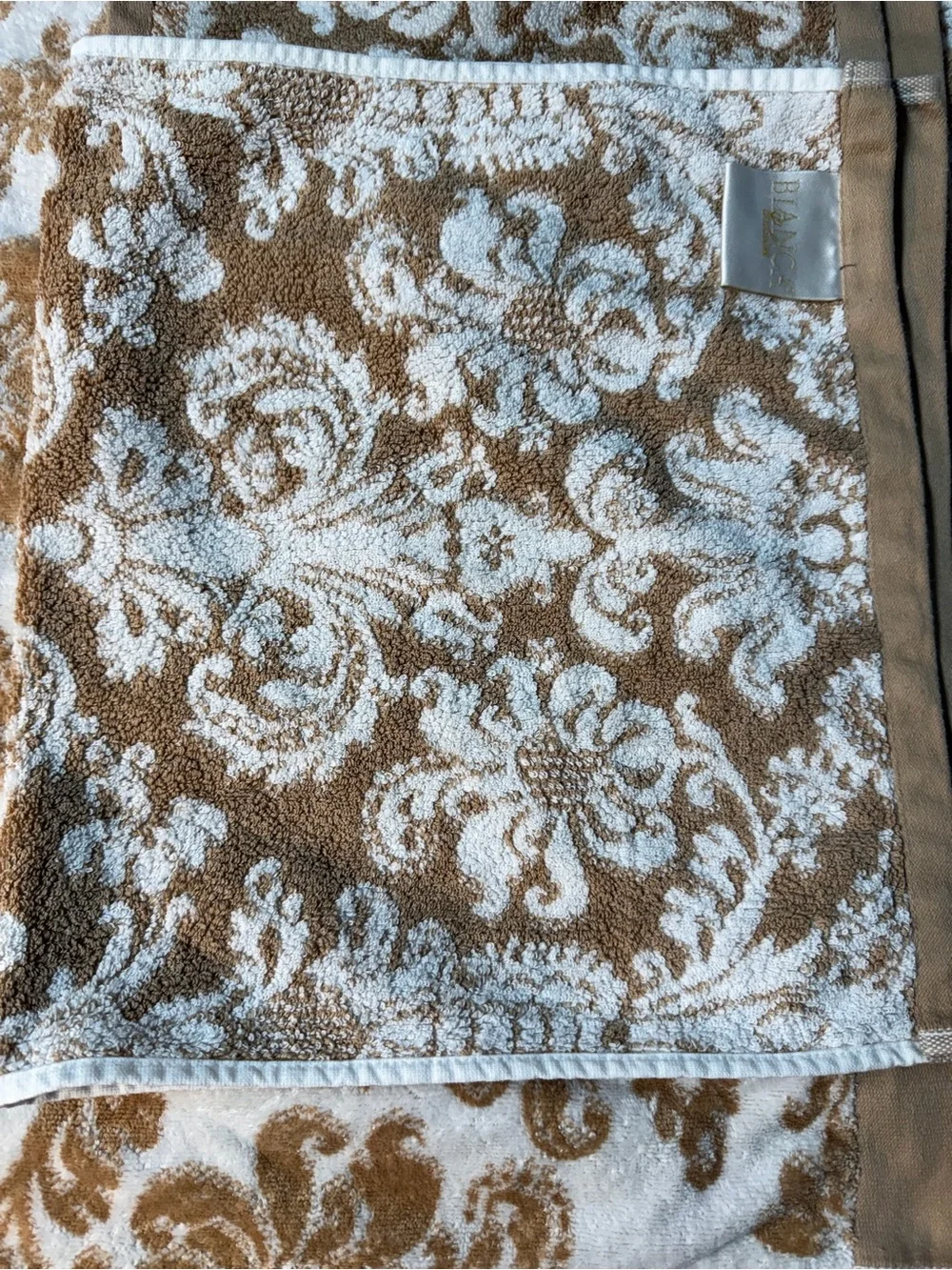 Bianca Exclusive 100% Cotton 3 piece Damask Pattern Towel Set in Beige and White
